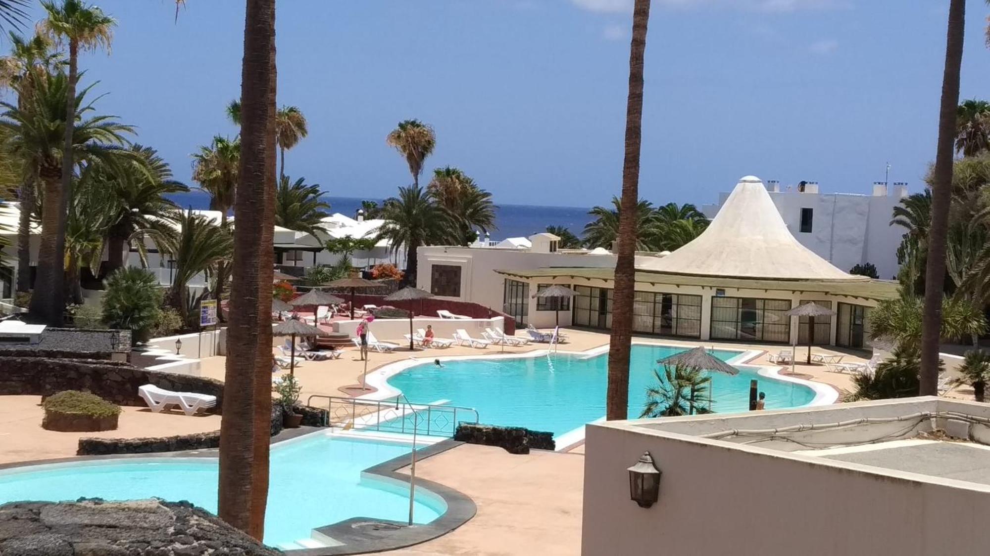 Luxury Apartamento Luz De Mar Complejo Playa Roca Costa Teguise Ngoại thất bức ảnh