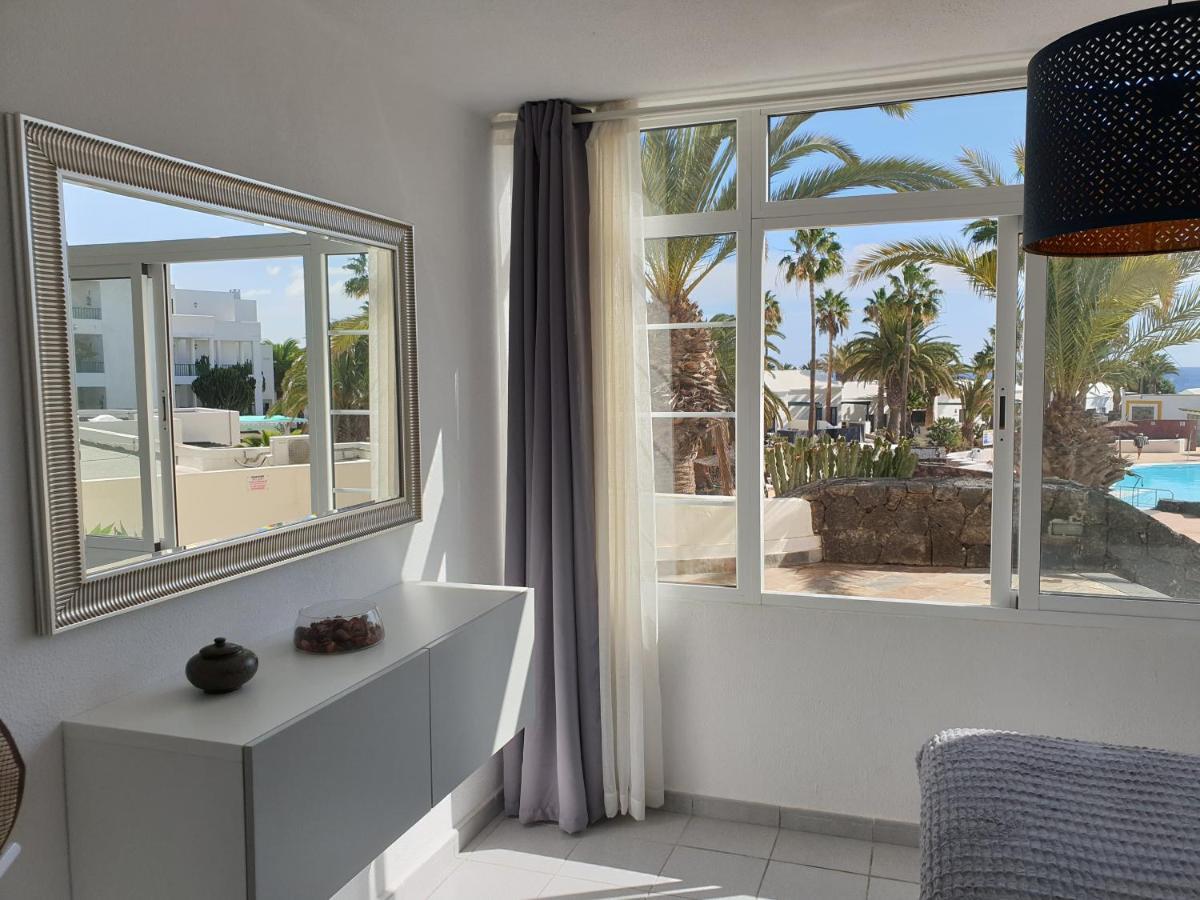 Luxury Apartamento Luz De Mar Complejo Playa Roca Costa Teguise Ngoại thất bức ảnh